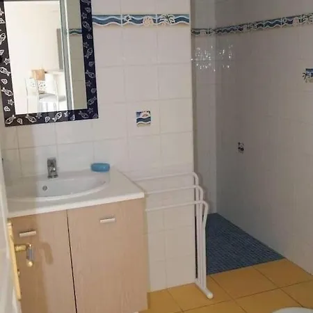 Spacieuse Maison 200m à De La Avec Climatisation Et Balnéotherapie *